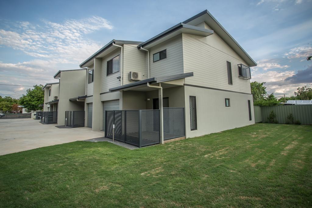 Spinifex Motel And Serviced Apartments Mount Isa Room photo