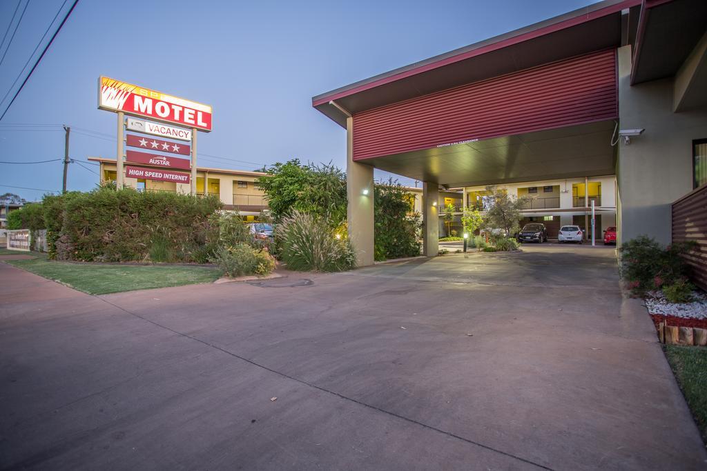 Spinifex Motel And Serviced Apartments Mount Isa Exterior photo